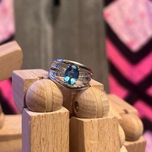 Blue Topaz Platinum Gorgeous Ring